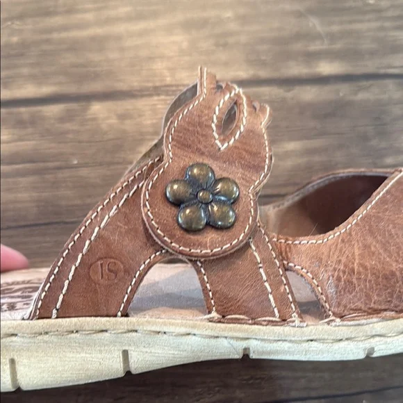 Josef Seibel Women’s Brown Leather Slip-Ons - Picture 9 of 12